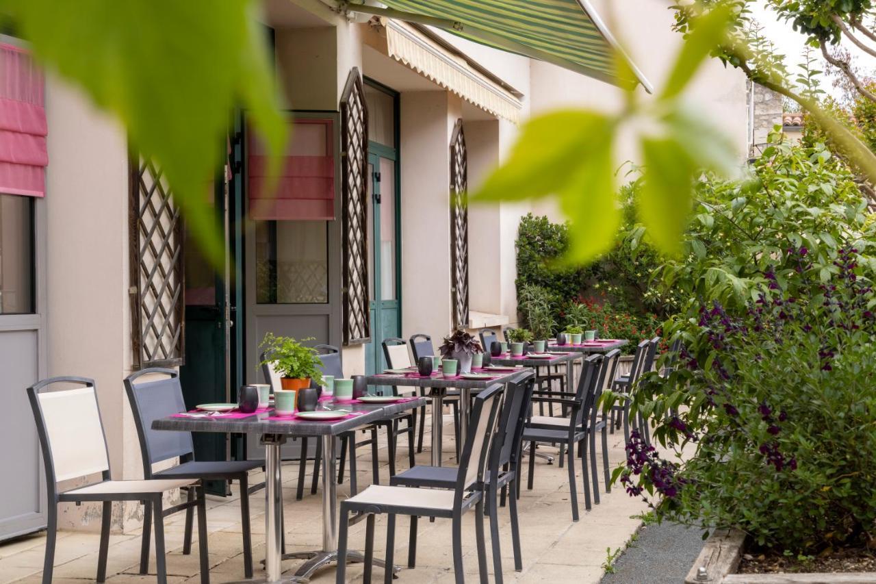 Hotel Logis Le Fontarabie Fontenay-le-Comte Zewnętrze zdjęcie