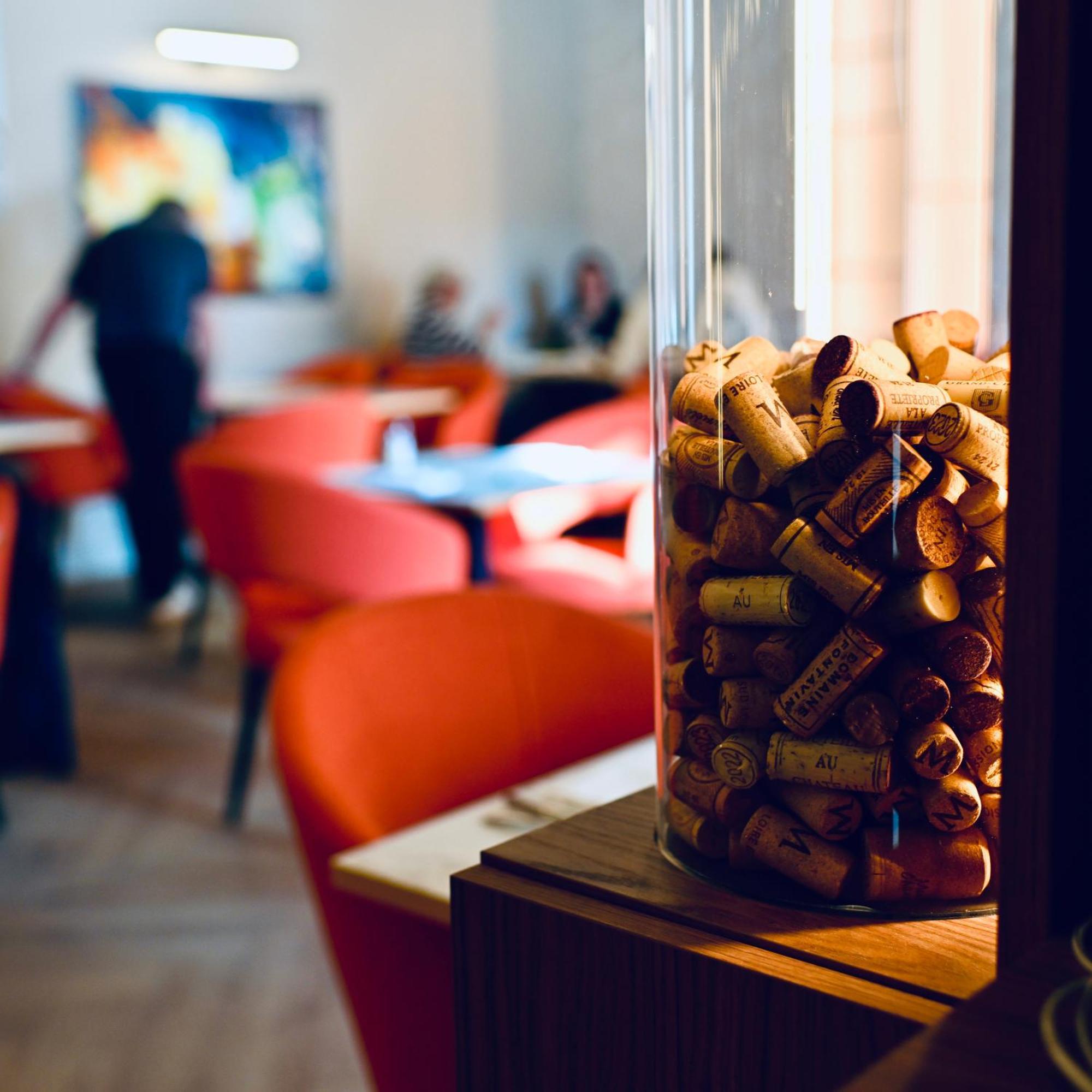 Hotel Logis Le Fontarabie Fontenay-le-Comte Zewnętrze zdjęcie