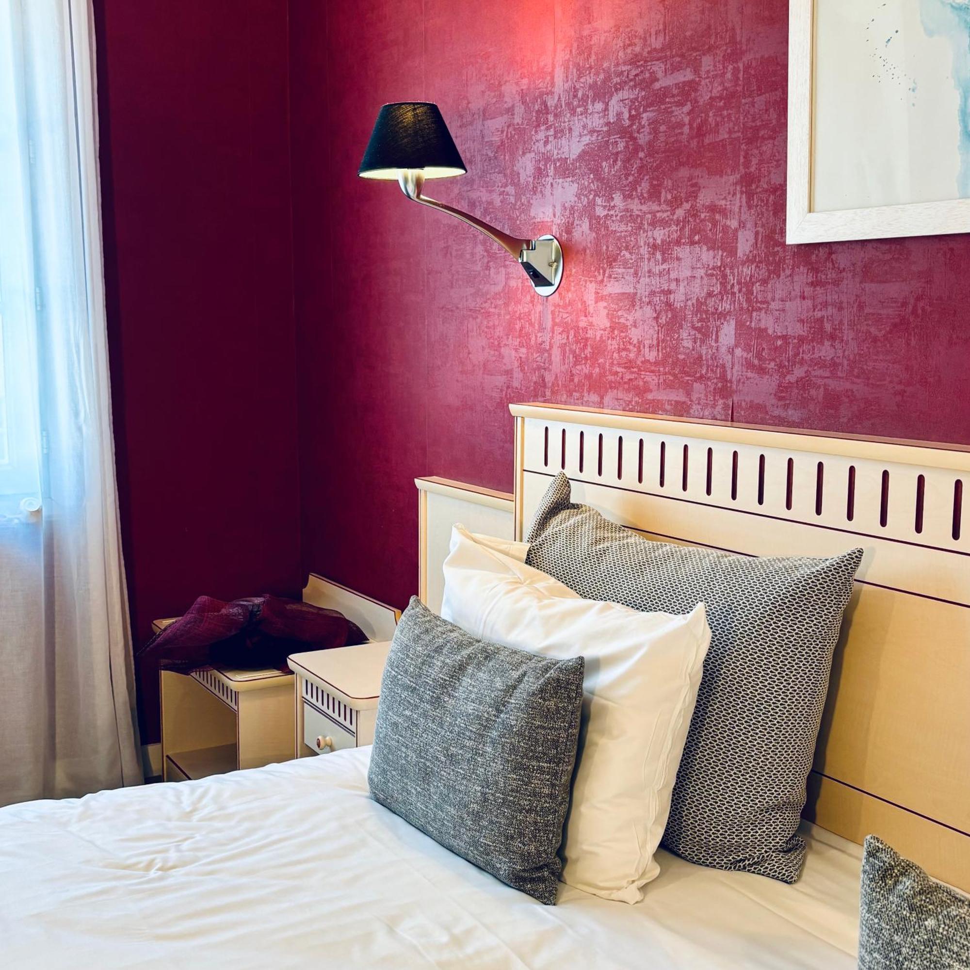 Hotel Logis Le Fontarabie Fontenay-le-Comte Zewnętrze zdjęcie