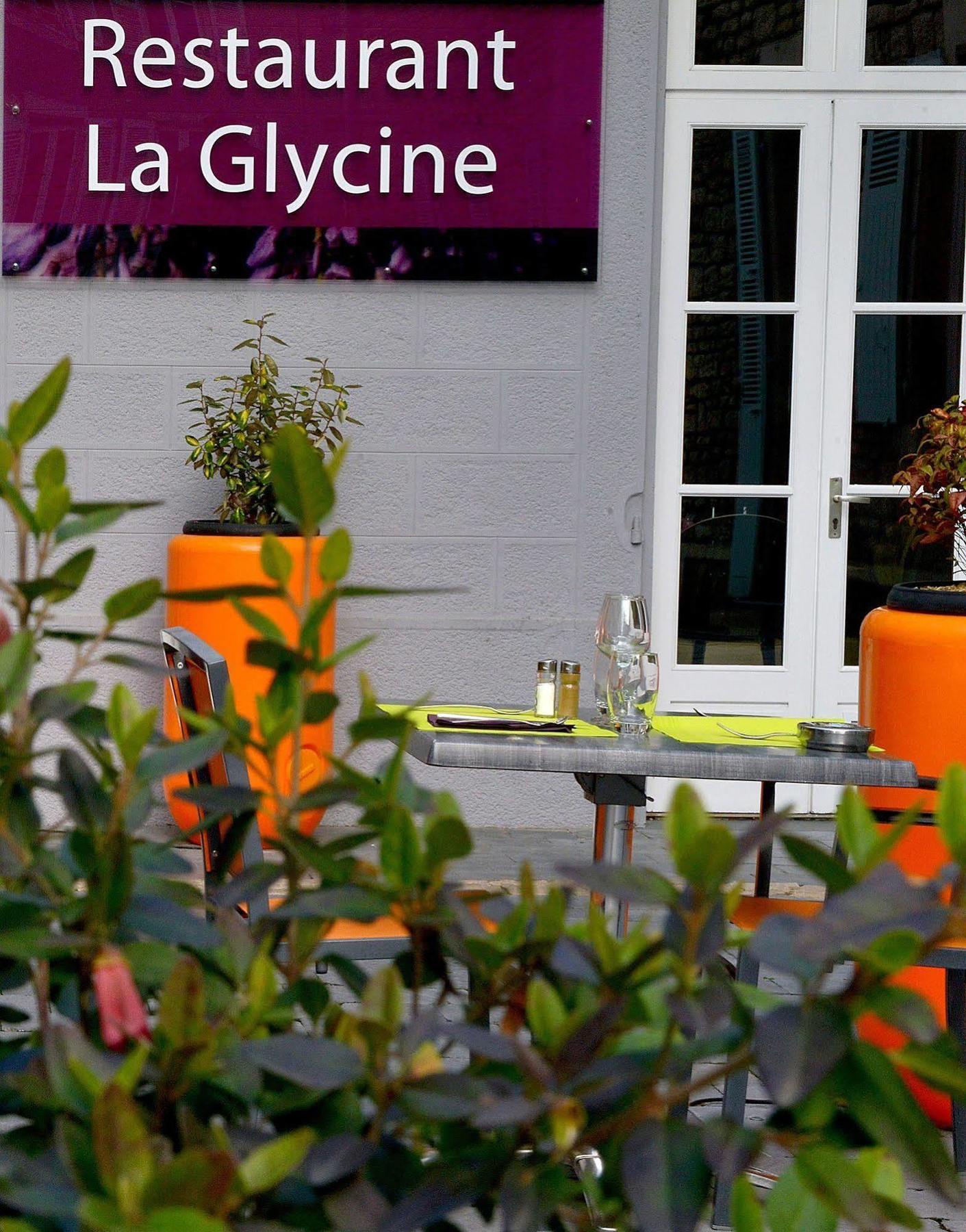 Hotel Logis Le Fontarabie Fontenay-le-Comte Zewnętrze zdjęcie