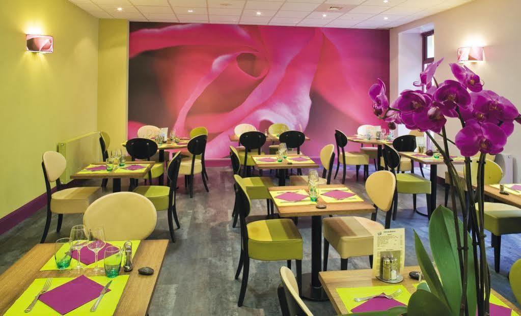 Hotel Logis Le Fontarabie Fontenay-le-Comte Zewnętrze zdjęcie